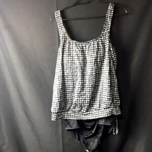 MAXINE‎ OF HOLLYWOOD WO SZ 20 ON PIECE SWIMSUIT